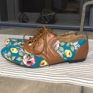 Floral oxfords *never worn*